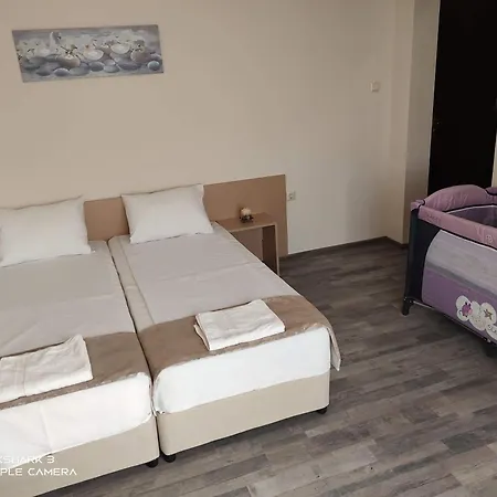 Къща За Гости Карамел Guest house